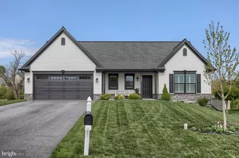 407 Orchid Cir, Lebanon, PA 17046