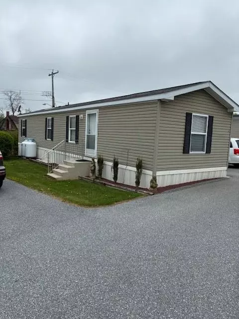 1412 Sandhill Rd 12 Sandhill Park, Lebanon, PA 17046