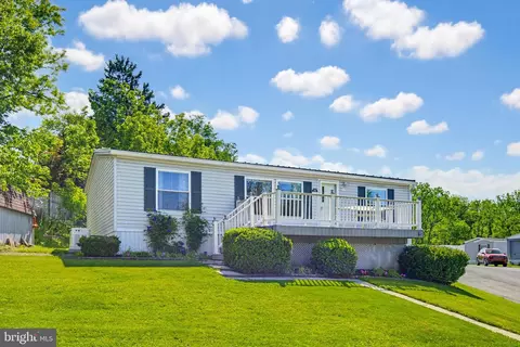 315 Lewis Rd, Annville, PA 17003