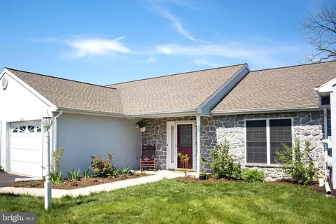 613 Blueberry Ln, Lebanon, PA 17046