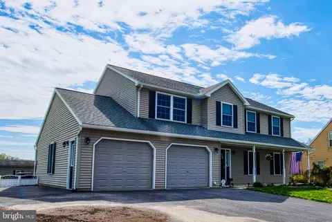 134 Creek View Dr, Jonestown, PA 17038