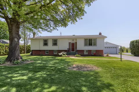 530 E Rosebud Rd, Myerstown, PA 17067