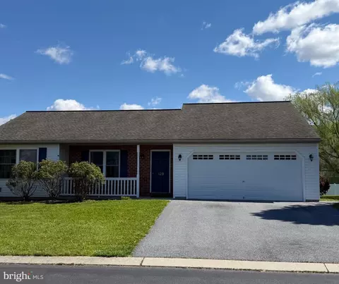 129 Creek View Dr, Jonestown, PA 17038