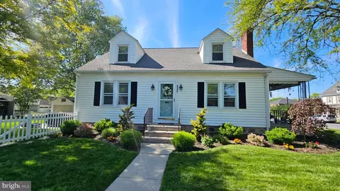 333 E Oak St, Palmyra, PA 17078