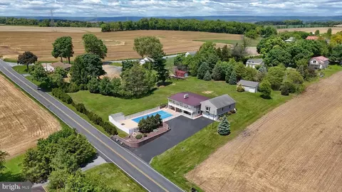 535 E Kercher Ave, Lebanon, PA 17046
