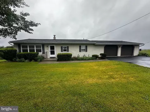 8062 Colebrook Rd, Palmyra, PA 17078