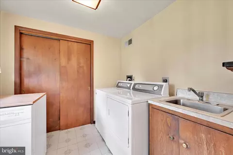 Other - 109 Spruce St, Lebanon, PA 17042 photo 3 of 6