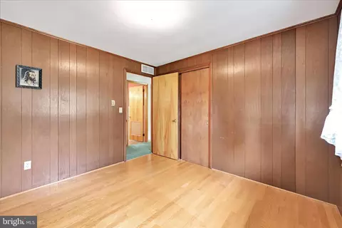 Bedroom - 109 Spruce St, Lebanon, PA 17042 photo 6 of 6