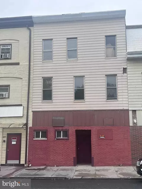 211 N 8th St, Lebanon, PA 17046