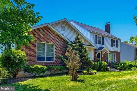 716 W Maple St, Palmyra, PA 17078