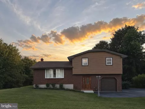 845 Ono Rd, Jonestown, PA 17038