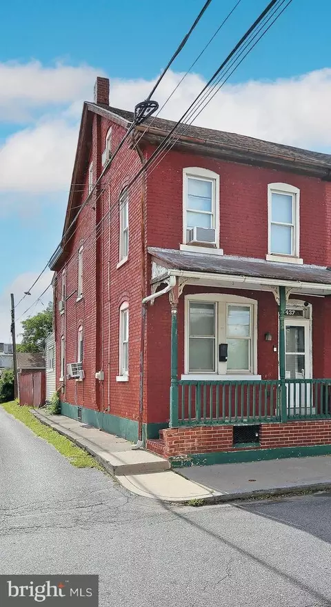 437 N 3rd Ave, Lebanon, PA 17046
