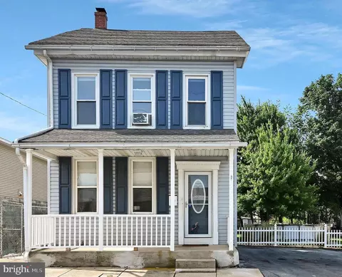 24 Folmer St, Lebanon, PA 17042