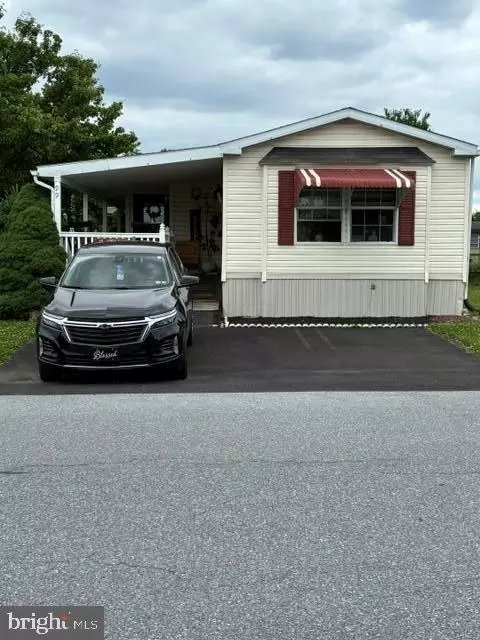 1300 E Kercher Ave #99, Myerstown, PA 17067