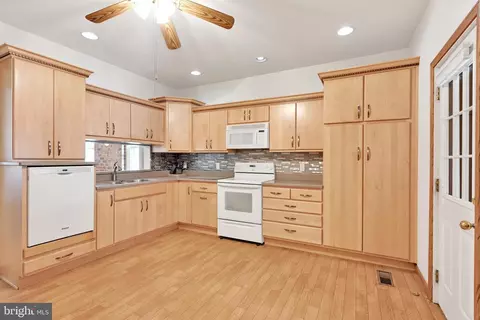Kitchen - 228 E Cherry St, Palmyra, PA 17078 photo 1 of 3