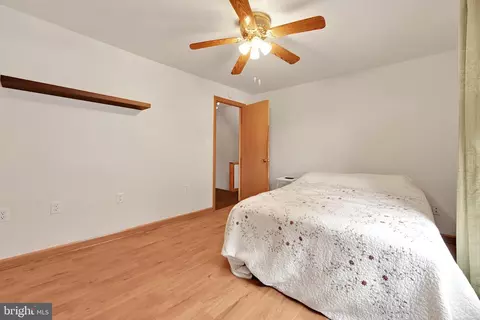 Bedroom - 228 E Cherry St, Palmyra, PA 17078 photo 2 of 7