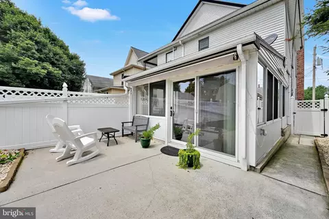 Exterior - 228 E Cherry St, Palmyra, PA 17078 photo 8 of 17
