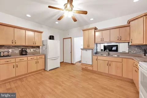 Kitchen - 228 E Cherry St, Palmyra, PA 17078 photo 3 of 3