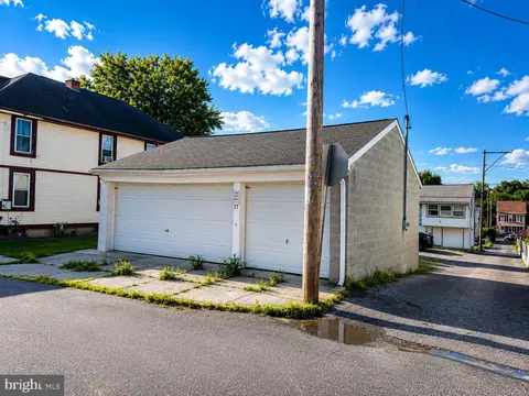 Ns Moravian Street, Lebanon, PA 17042