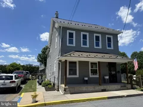 125 N Mechanic St, Fredericksburg, PA 17026