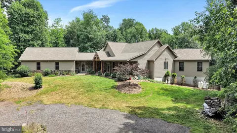 110 Fox Rd, Palmyra, PA 17078