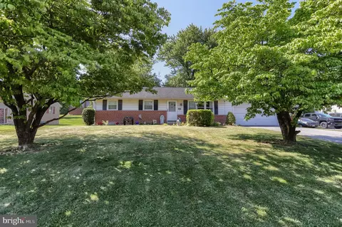 1154 Kochenderfer Rd, Lebanon, PA 17046