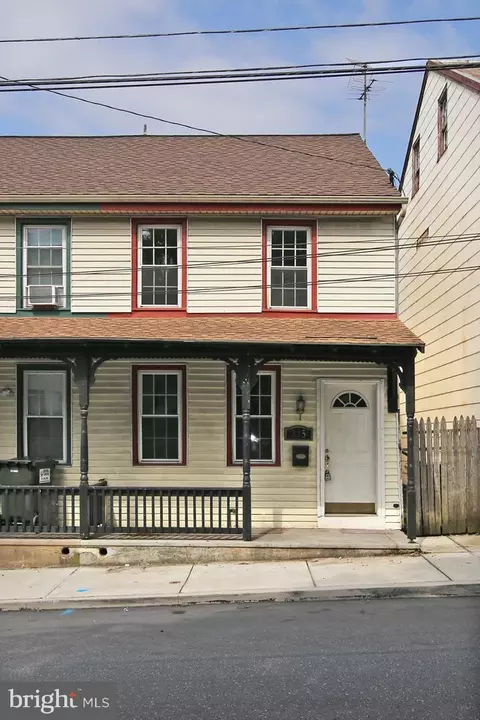 225 S 9th St, Lebanon, PA 17042