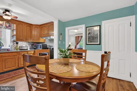 Dining - 332 Boyd St, Lebanon, PA 17042 photo 1 of 1