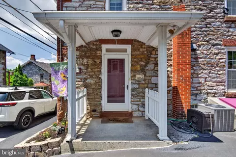 Exterior - 332 Boyd St, Lebanon, PA 17042 photo 3 of 12