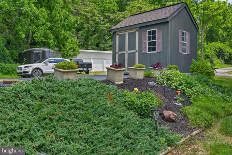 Exterior - 332 Boyd St, Lebanon, PA 17042 photo 11 of 12