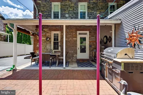 Exterior - 332 Boyd St, Lebanon, PA 17042 photo 5 of 12