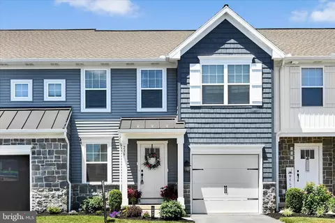 239 Highland Ct, Annville, PA 17003