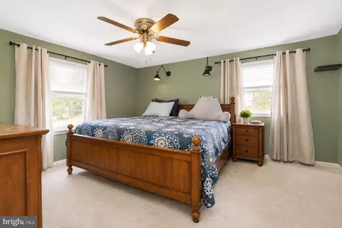 Bedroom - 998 E Maple St, Palmyra, PA 17078 photo 1 of 3