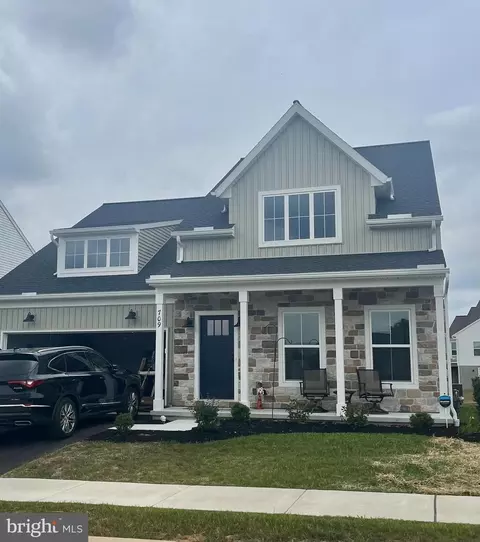 709 Longwood Mnr, Annville, PA 17003