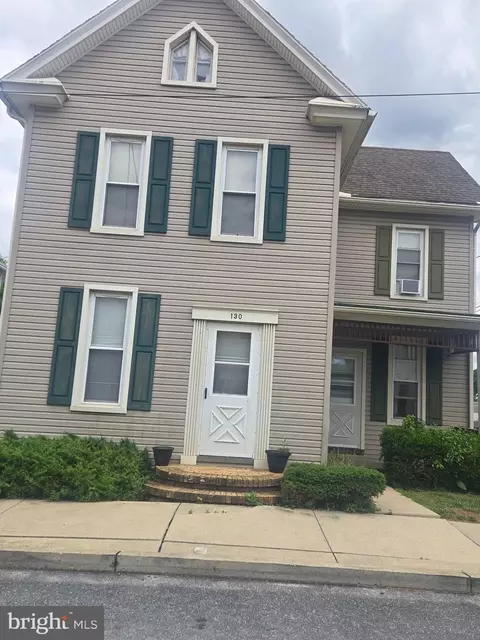130 N Railroad St, Annville, PA 17003