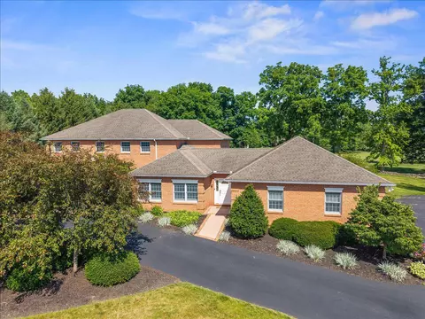125 On The Green Dr, Lebanon, PA 17042