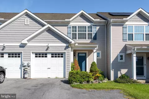 201 Wheatstone Ln, Lebanon, PA 17042