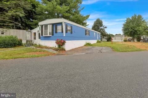 513 Palm City Park, Annville, PA 17003