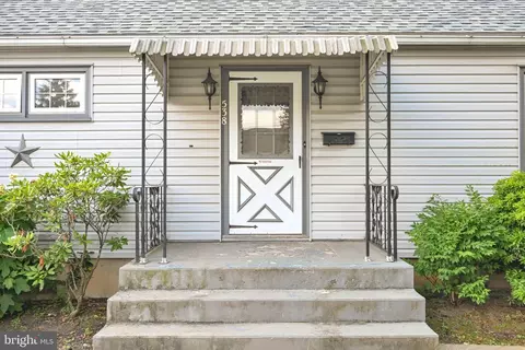 538 W Walnut St L-0122, Cleona, PA 17042