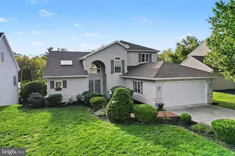 532 Waterside Cir L-0133, Lebanon, PA 17042