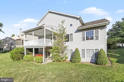 532 Waterside Cir L-0133, Lebanon, PA 17042
