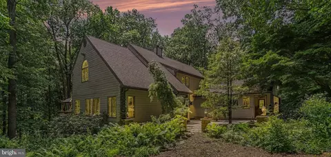 1265 Ash Ln, Lebanon, PA 17042
