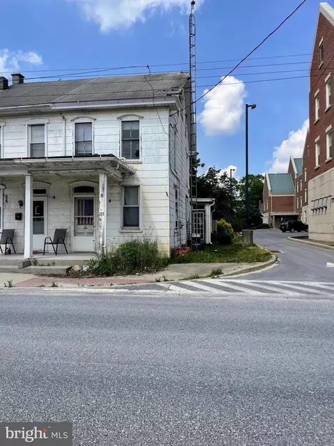 133 N Railroad St, Annville, PA 17003