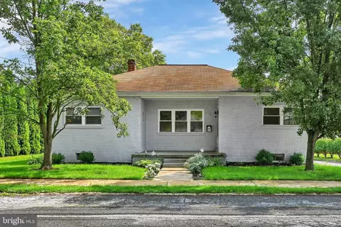 66 N Saylor St, Annville, PA 17003
