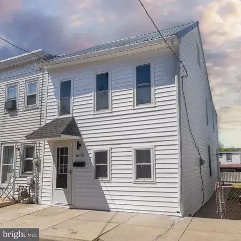 1605 Center St, Lebanon, PA 17042