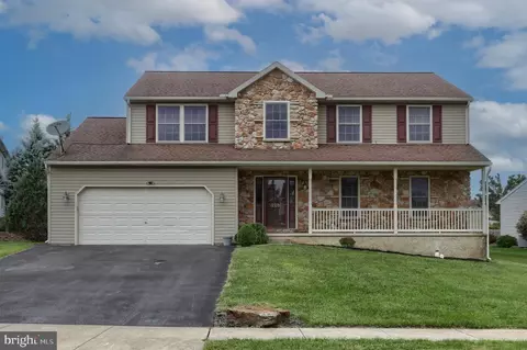228 S Broad St, Jonestown, PA 17038