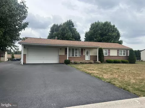 812 Sycamore Ln, Lebanon, PA 17046
