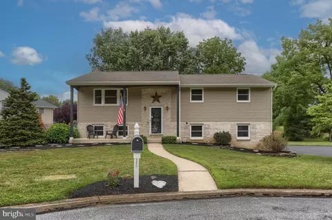 121 Cedar St, Lebanon, PA 17042
