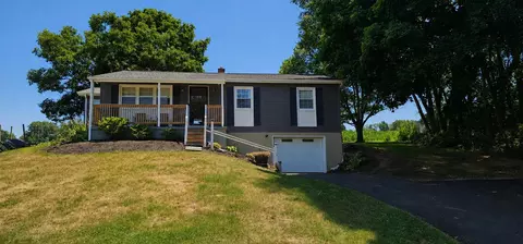 12 Heagy Dr, Lebanon, PA 17046