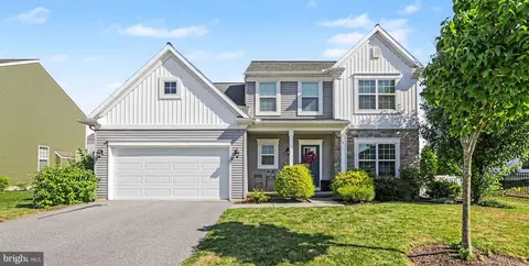 1 Greystone Xing L-0119, Lebanon, PA 17042